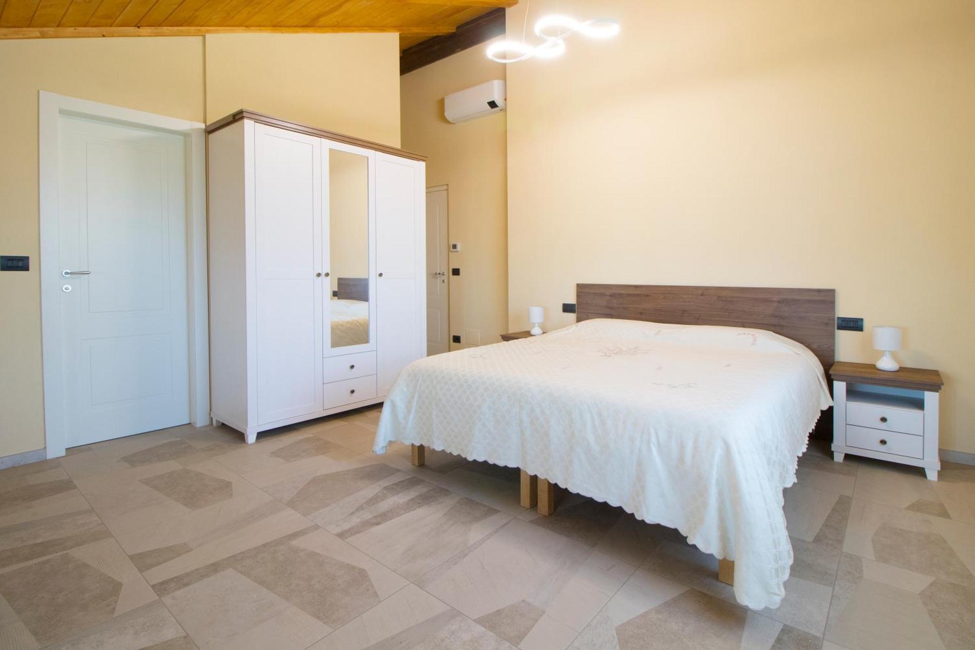 Agriturismo Cascina Reggio Castelnuovo (Asti) Exterior foto